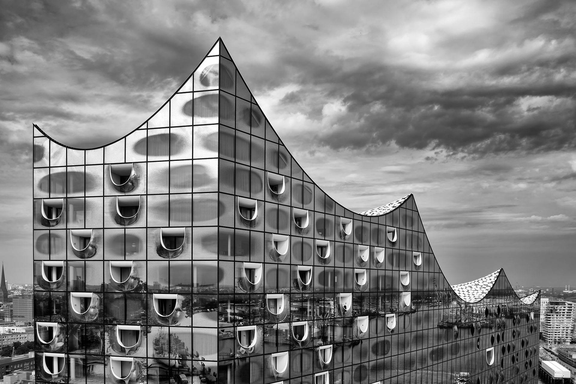 Gebäudegipfel der Elbphilharmonie by Stephan Lupp